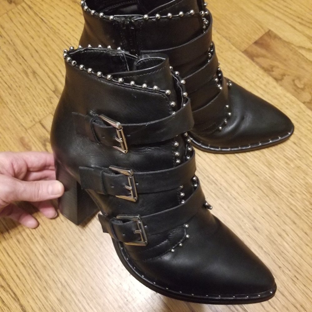 Steve Madden black beads booties
